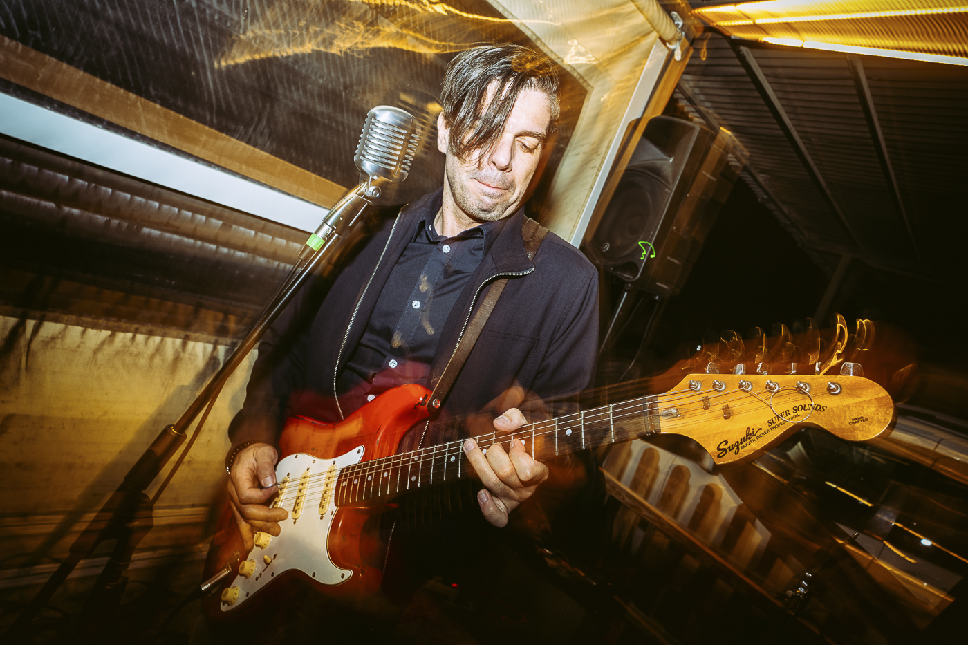 El bluesman madrileño Jonás Molina vuelve con su trío al ciclo Rock & Ryans