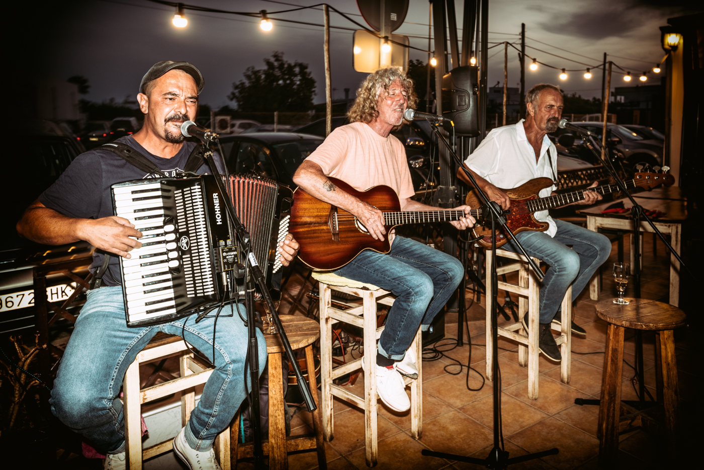 La música irlandesa toma el patio de Racó Verd, con The Moonshine Trio